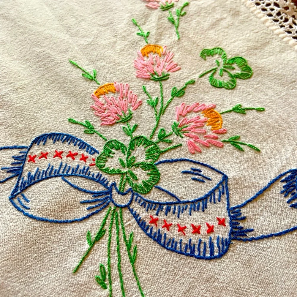 Vintage Hand Embroidered Floral Table Runner With Crochet Trim